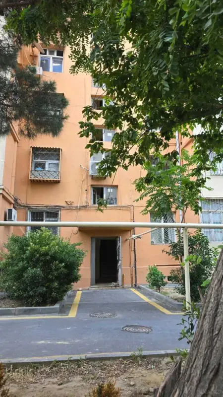 Kirayə verilir 2 otaqlı mənzil 42 m²