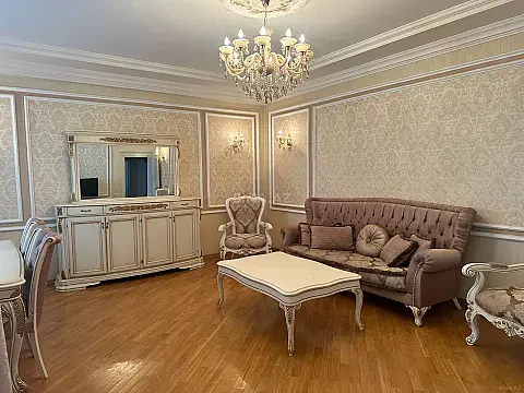 Kirayə verilir 3 otaqlı mənzil 117 m² — Bakı 3 otaq 117.00 m²