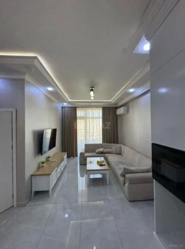 Kirayə verilir 2 otaqlı mənzil 95 m²