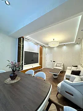 Satılır 3 otaqlı mənzil 105 m² — Bakı, Həzi Aslanov qəs. 3 otaq 105.00 m²