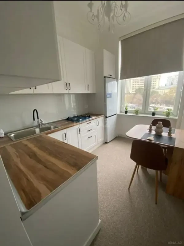 Kirayə verilir 1 otaqlı mənzil 40 m²