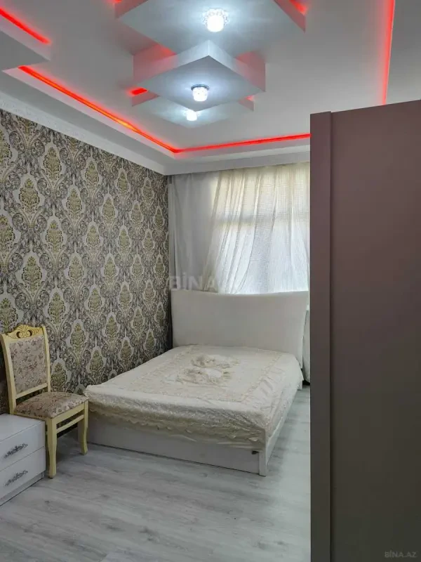 Kirayə verilir 2 otaqlı mənzil 65 m²