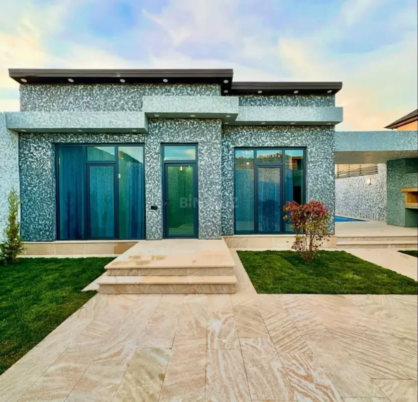 Satılır 4 otaqlı həyət evi 100 m²
