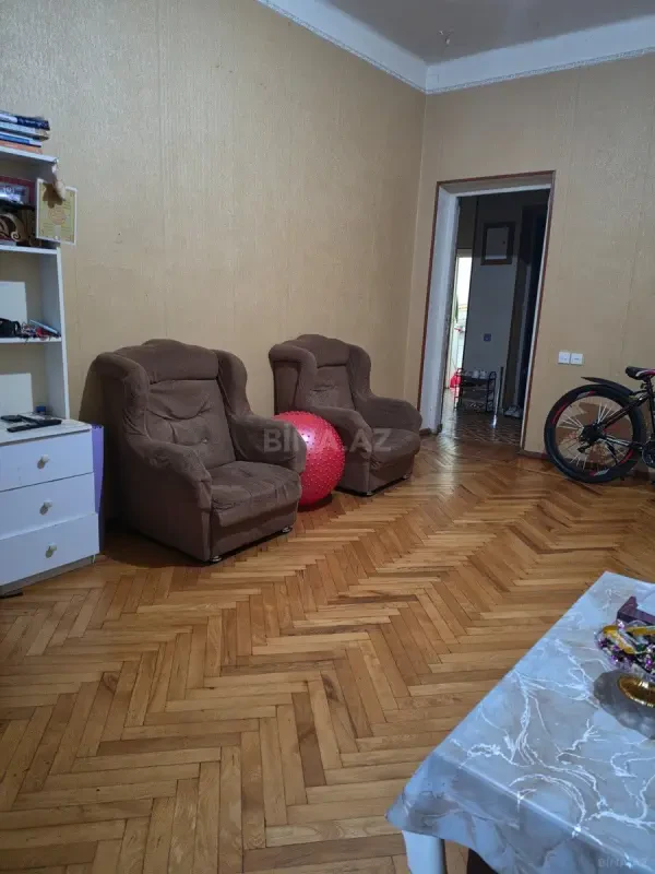 Satılır 2 otaqlı mənzil 57 m²
