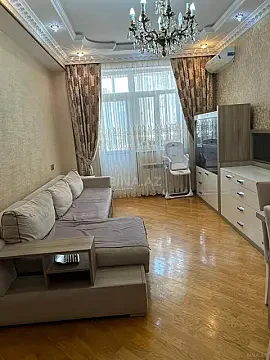 Kirayə verilir 2 otaqlı mənzil 70 m² — Bakı 2 otaq 70.00 m²