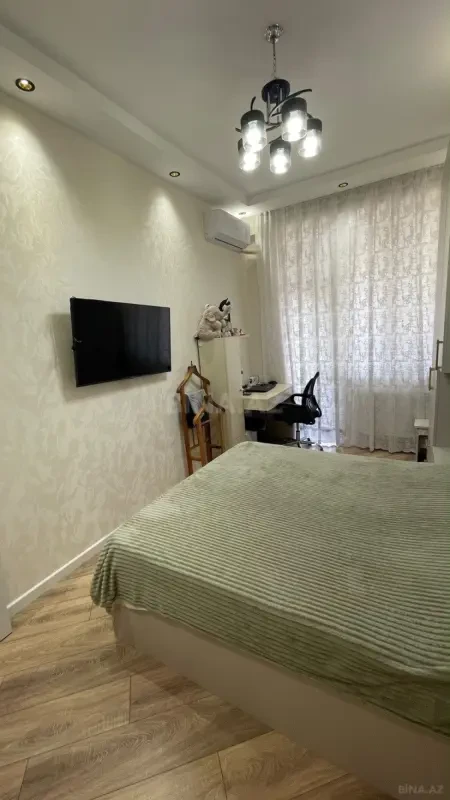 Satılır 2 otaqlı mənzil 57 m²