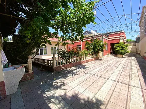 Satılır 5 otaqlı həyət evi 200 m² — Bakı, Əmircan 5 otaq 200.00 m²
