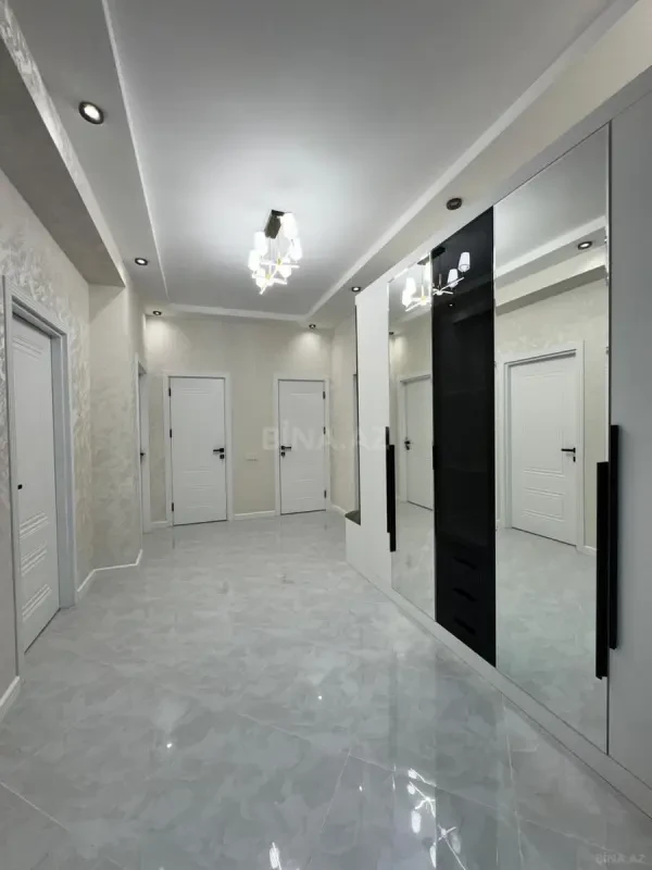 Satılır 3 otaqlı mənzil 92 m²