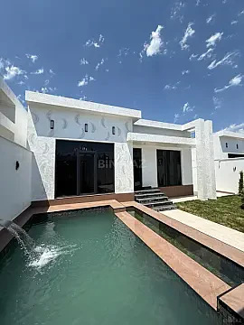 Satılır 4 otaqlı həyət evi 160 m² — Bakı, Mərdəkan 4 otaq 160.00 m²