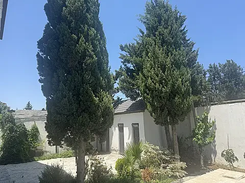 Satılır 7 otaqlı həyət evi 408 m² — Bakı, Şüvəlan 7 otaq 408.00 m²