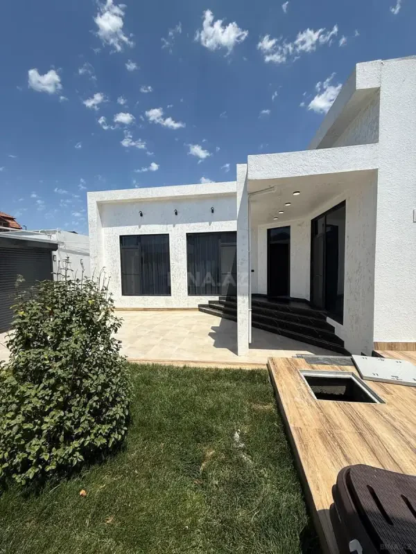 Satılır 4 otaqlı həyət evi 145 m²