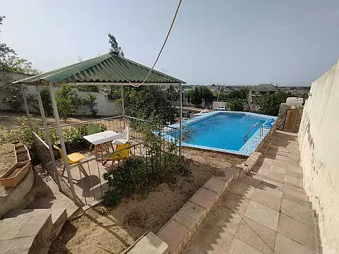 Kirayə verilir 3 otaqlı həyət evi 200 m² — Bakı, Novxanı 3 otaq 200.00 m²
