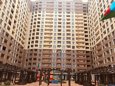 Kirayə verilir 3 otaqlı mənzil 100 m² — Bakı, İnşaatçılar 3 otaq 100.00 m²