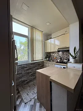 Satılır 3 otaqlı mənzil 50 m² — Bakı, Memar Əcəmi yanı 3 otaq 50.00 m²