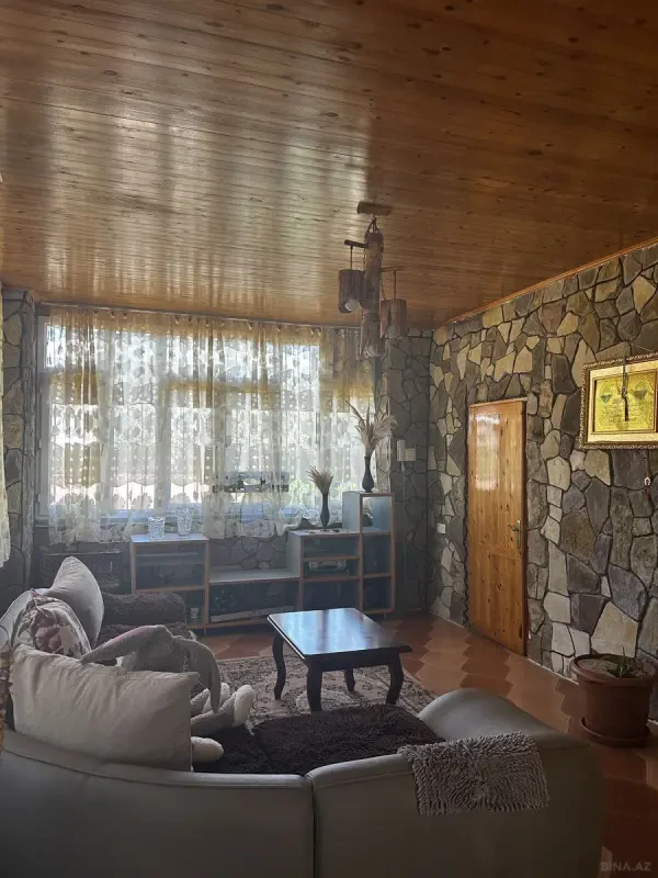Kirayə verilir 3 otaqlı həyət evi 200 m²