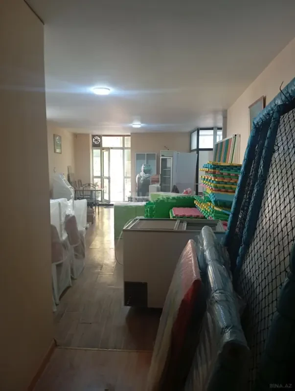 Kirayə verilir obyekt 220 m²