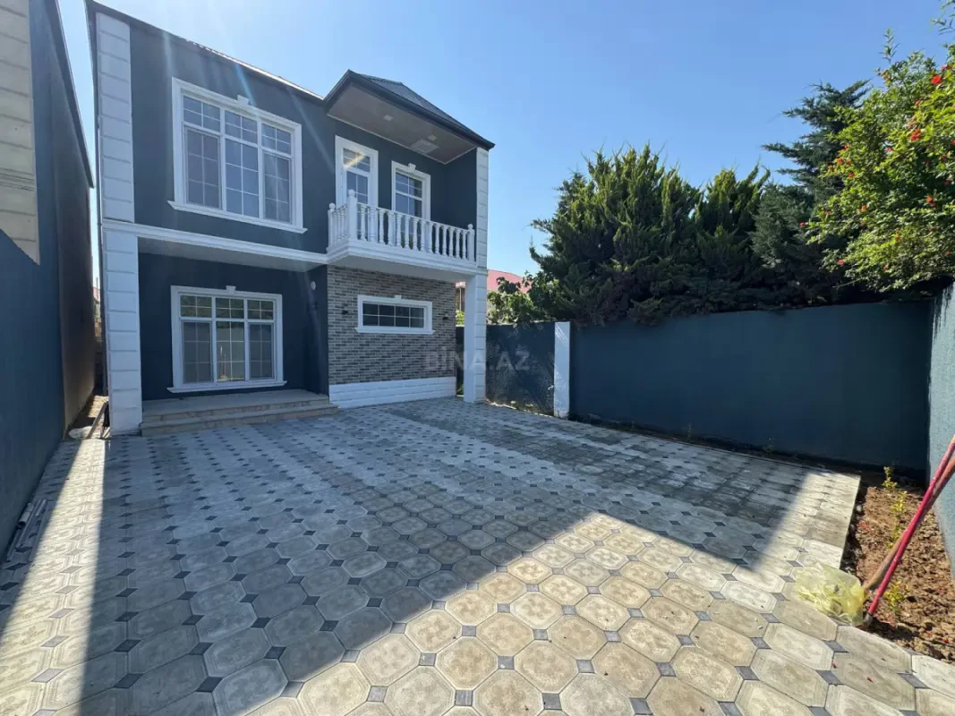 Satılır 4 otaqlı həyət evi 150 m²