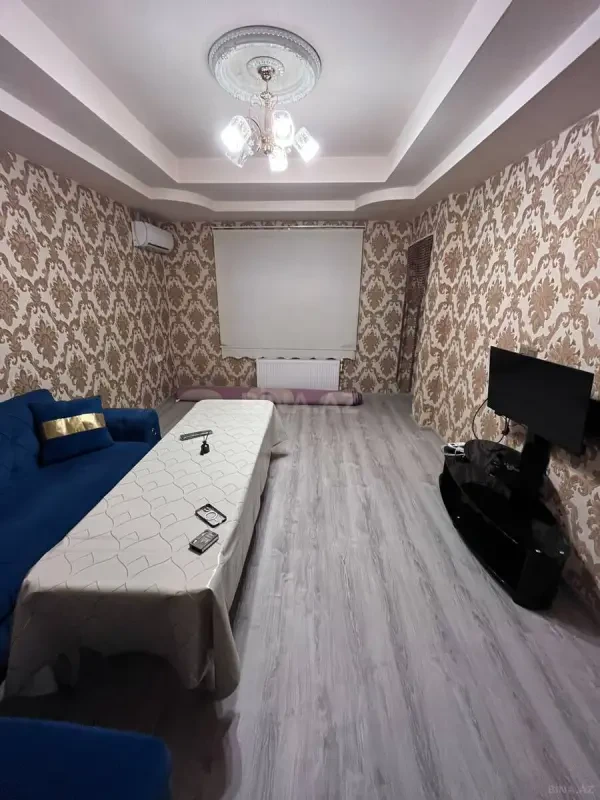 Kirayə verilir 2 otaqlı mənzil 50 m²