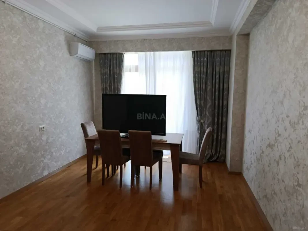 Kirayə verilir 2 otaqlı mənzil 75 m²