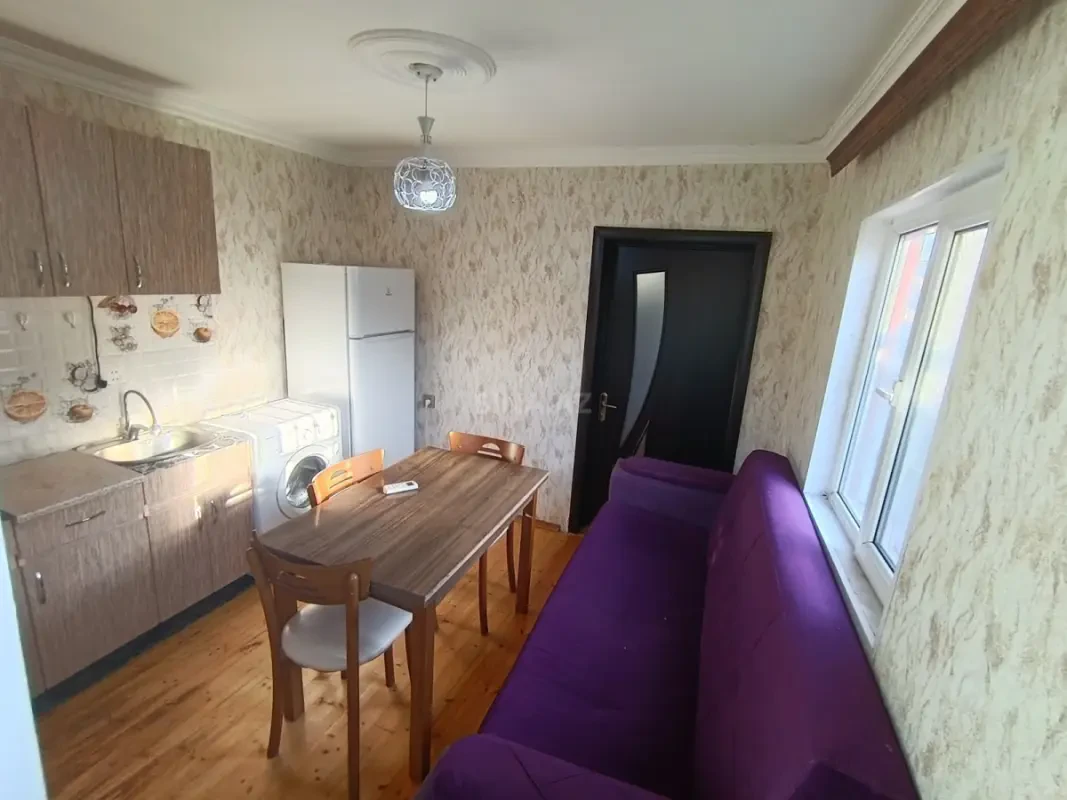 Satılır 1 otaqlı həyət evi 40 m²