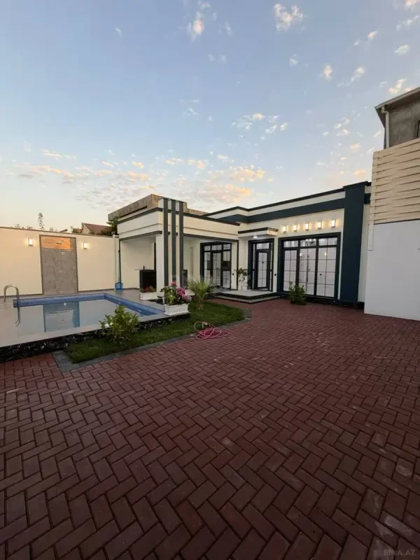 Satılır 4 otaqlı həyət evi 130 m²