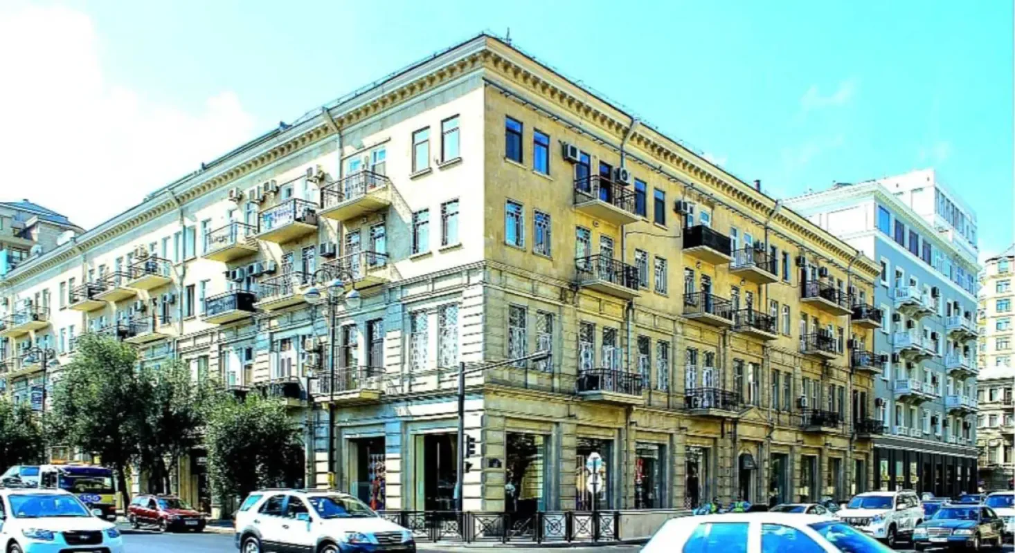 Satılır 3 otaqlı mənzil 100 m²