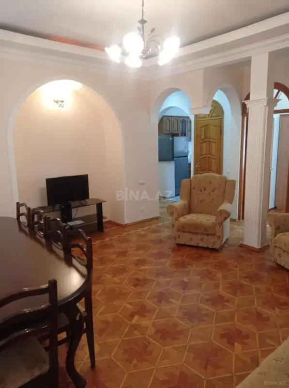 Kirayə verilir 3 otaqlı mənzil 80 m²