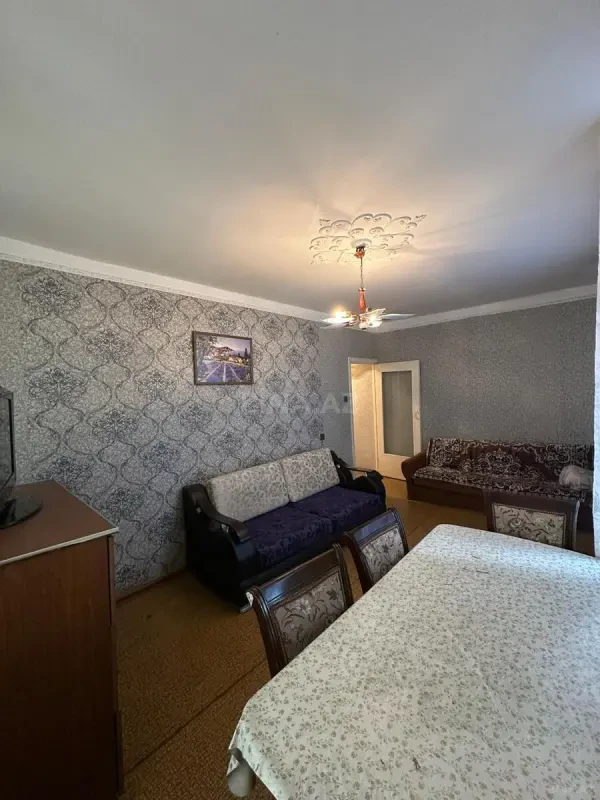 Kirayə verilir 2 otaqlı mənzil 55 m²