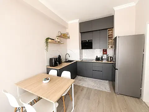 Satılır 2 otaqlı mənzil 42 m² — Bakı, Yeni Günəşli 2 otaq 42.00 m²