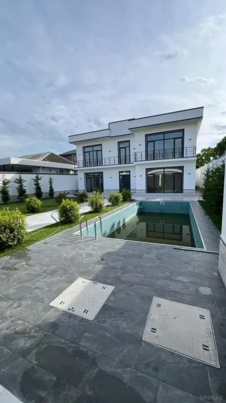 Satılır 6 otaqlı həyət evi 258 m²