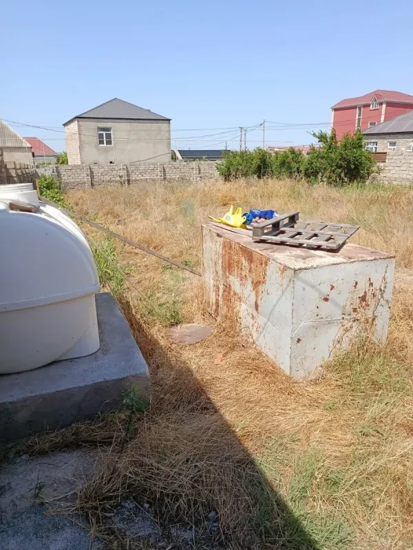 Satılır 7 otaqlı həyət evi 200 m²