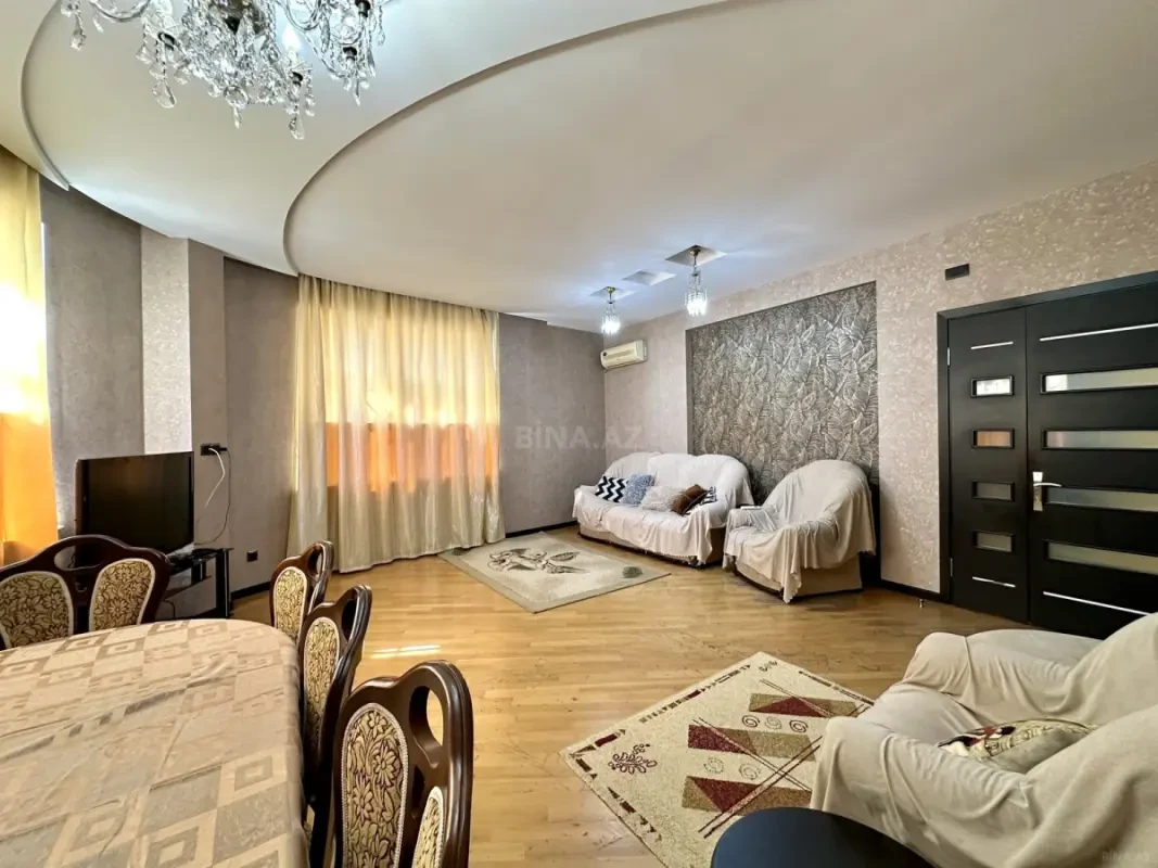 Kirayə verilir 3 otaqlı mənzil 145 m²