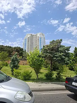 Satılır 4 otaqlı mənzil 201 m² — Bakı 4 otaq 201.00 m²