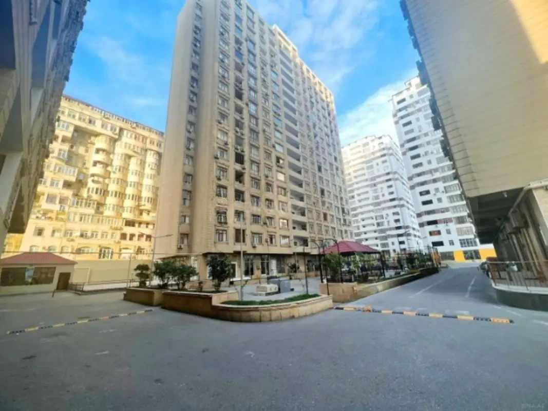 Kirayə verilir 3 otaqlı mənzil 105 m²