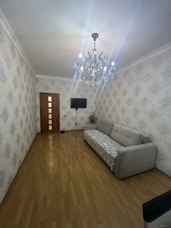 Kirayə verilir 2 otaqlı mənzil 96 m²