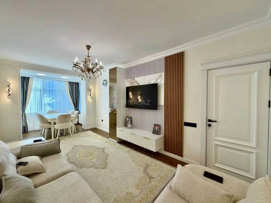 Satılır 4 otaqlı mənzil 110 m²