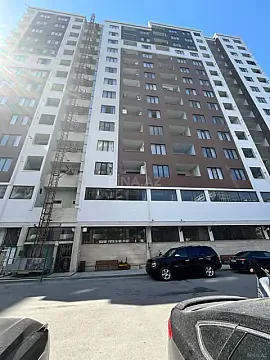 Satılır 4 otaqlı mənzil 121 m² — Bakı 4 otaq 121.00 m²