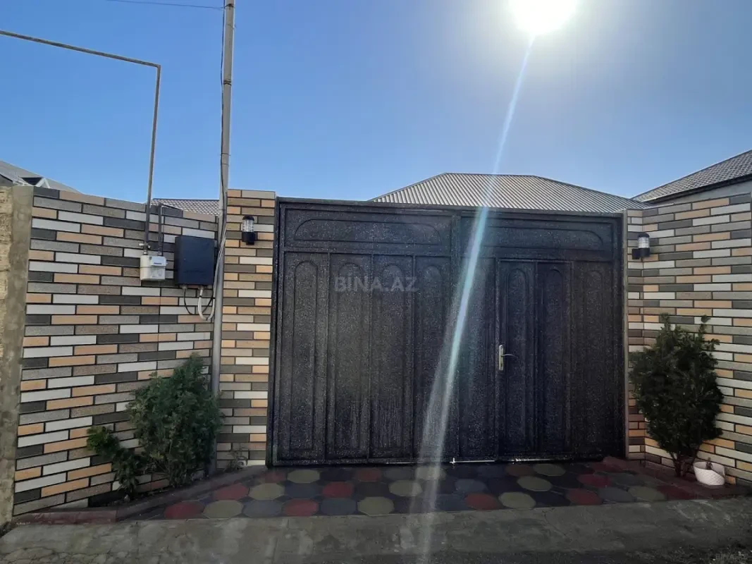 Satılır 3 otaqlı həyət evi 100 m²