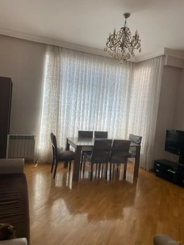Kirayə verilir 3 otaqlı mənzil 78 m²