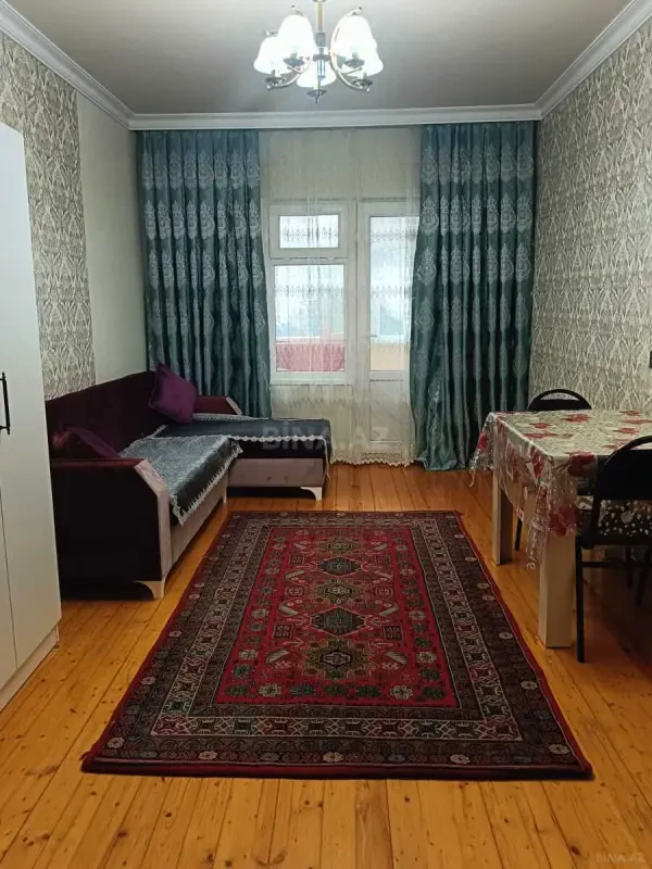 Kirayə verilir 2 otaqlı mənzil 45 m²