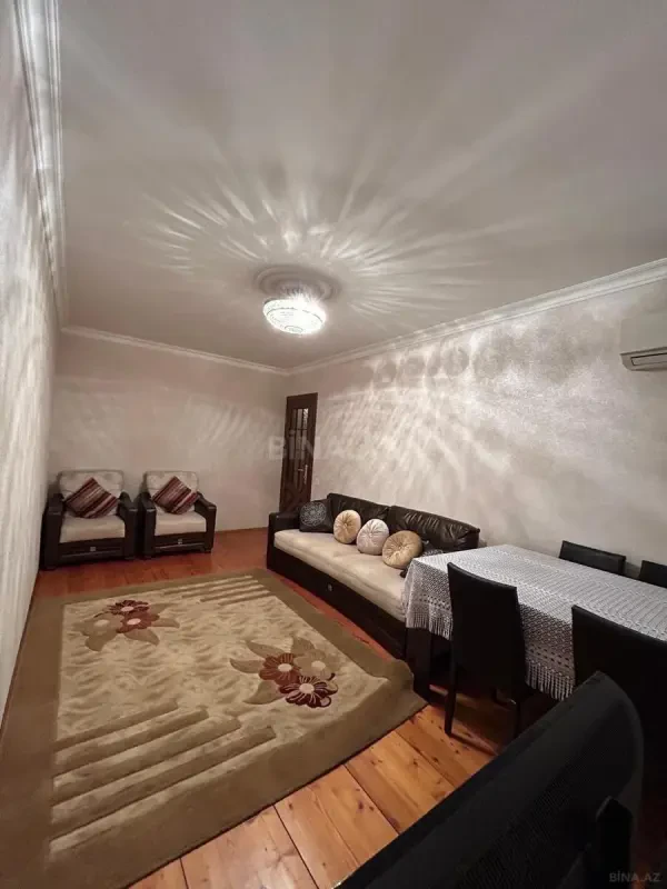 Kirayə verilir 3 otaqlı mənzil 90 m²