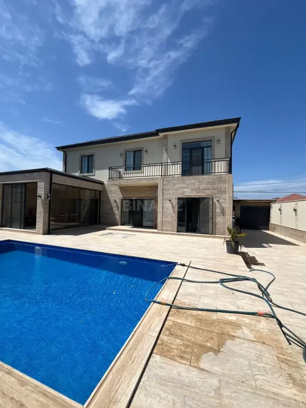 Kirayə verilir 5 otaqlı həyət evi 260 m²