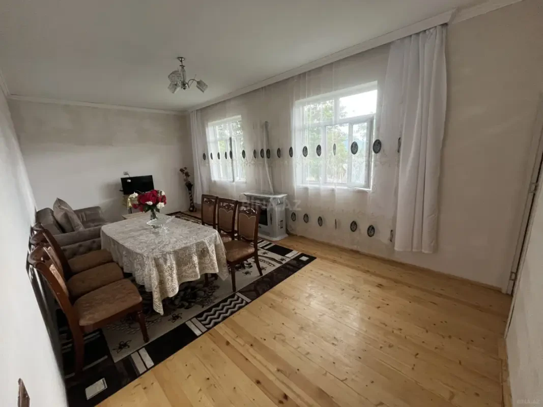 Kirayə verilir 3 otaqlı həyət evi 100 m²