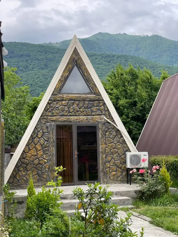 Kirayə verilir 2 otaqlı həyət evi 60 m²