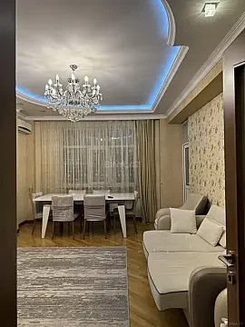 Kirayə verilir 2 otaqlı mənzil 90 m² — Bakı 2 otaq 90.00 m²