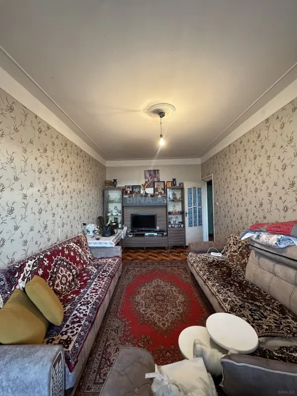 Satılır 4 otaqlı mənzil 110 m²