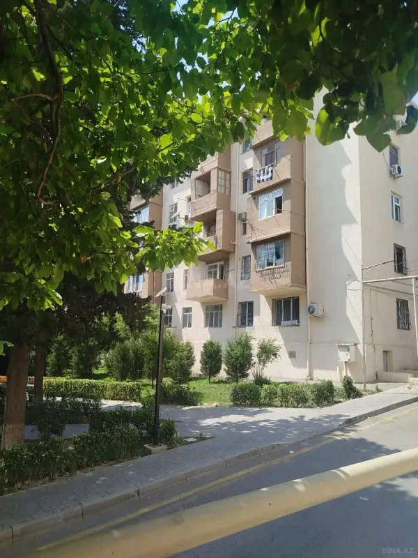 Kirayə verilir 1 otaqlı mənzil 40 m²
