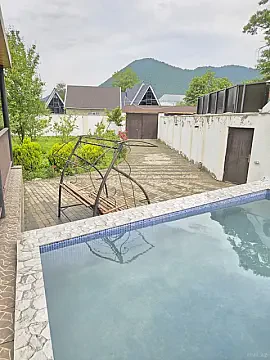 Kirayə verilir 4 otaqlı həyət evi 200 m² — Qəbələ 4 otaq 200.00 m²