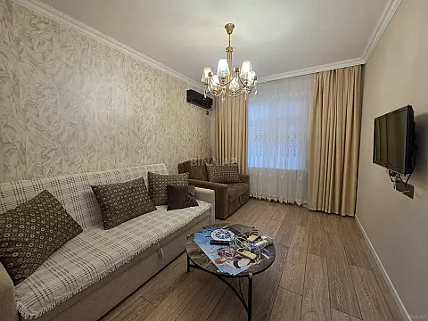 Satılır 3 otaqlı mənzil 75 m² — Bakı, Yeni Günəşli 3 otaq 75.00 m²