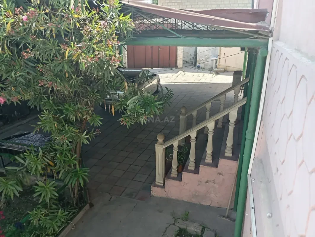 Satılır 7 otaqlı həyət evi 144 m²